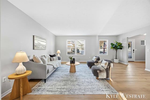 Builiding view five for 4025 Timberland, Grand Rapids, MI. 49508