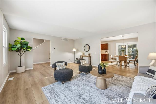 Builiding view nine for 4025 Timberland, Grand Rapids, MI. 49508