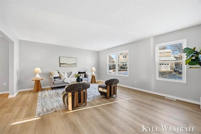 Builiding view six for 4025 Timberland, Grand Rapids, MI. 49508