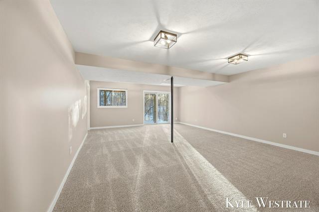 Builiding view thirty three for 4025 Timberland, Grand Rapids, MI. 49508