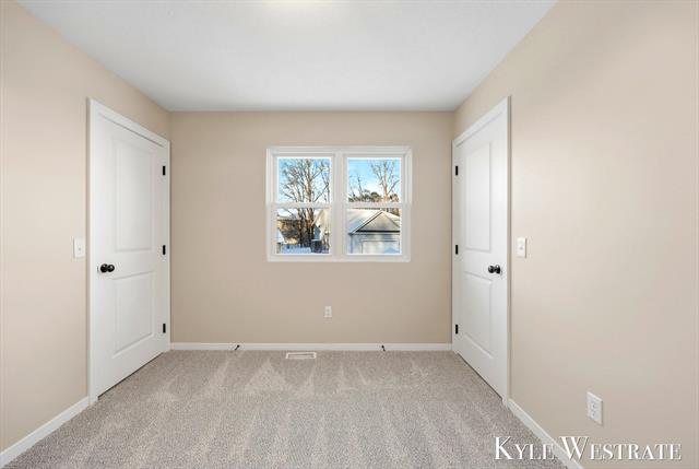 Builiding view thirty for 4025 Timberland, Grand Rapids, MI. 49508