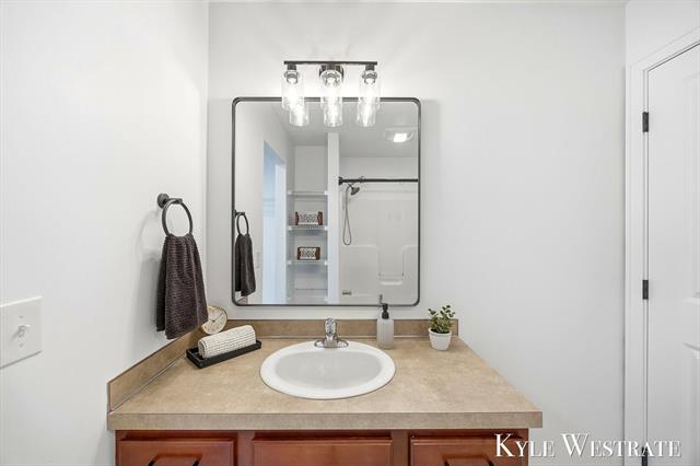 Builiding view twenty two for 4025 Timberland, Grand Rapids, MI. 49508