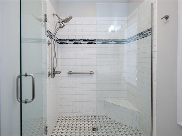 Builiding view eighteen for 7563 Woodbridge, Portage, MI. 49024