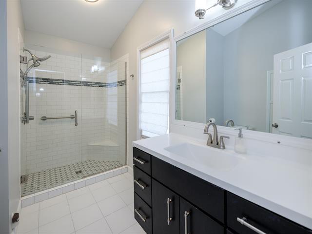 Builiding view seventeen for 7563 Woodbridge, Portage, MI. 49024