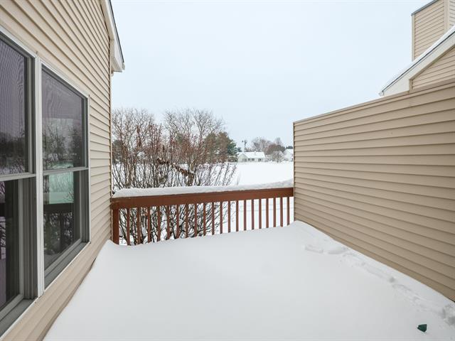 Builiding view thirty one for 7563 Woodbridge, Portage, MI. 49024