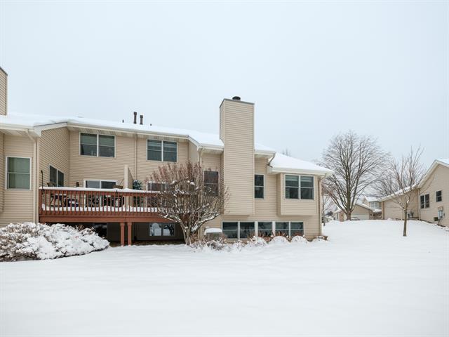 Builiding view thirty three for 7563 Woodbridge, Portage, MI. 49024