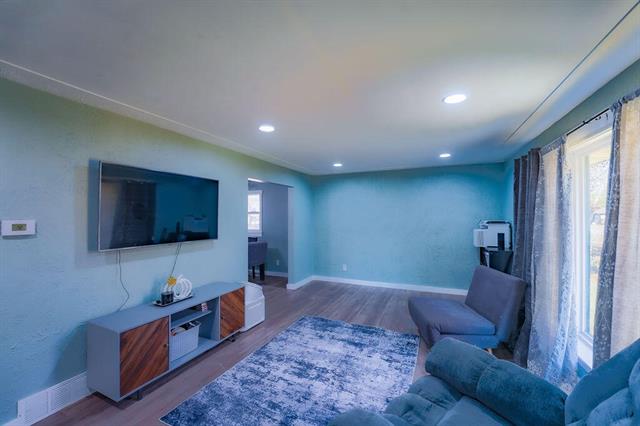 Builiding view eleven for 1325 Sumac, Muskegon, MI. 49445