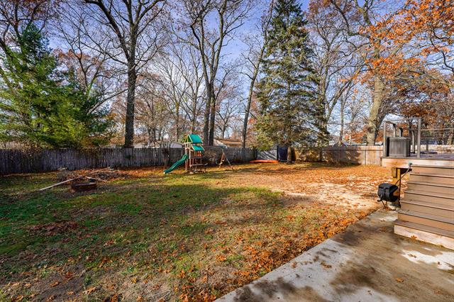 Builiding view four for 1325 Sumac, Muskegon, MI. 49445