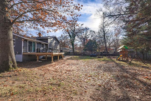 Builiding view seven for 1325 Sumac, Muskegon, MI. 49445