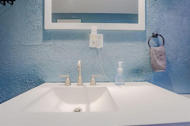 Builiding view twenty four for 1325 Sumac, Muskegon, MI. 49445