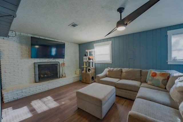 Builiding view twenty six for 1325 Sumac, Muskegon, MI. 49445