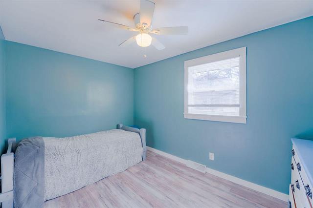 Builiding view twenty two for 1325 Sumac, Muskegon, MI. 49445