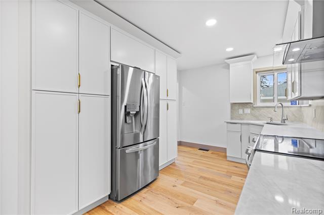 Builiding view nine for 3608 , Royal Oak, MI. 48073