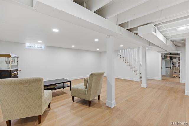 Builiding view nineteen for 3608 , Royal Oak, MI. 48073