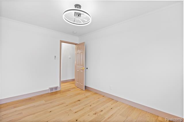 Builiding view seventeen for 3608 , Royal Oak, MI. 48073