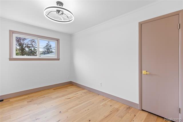 Builiding view sixteen for 3608 , Royal Oak, MI. 48073