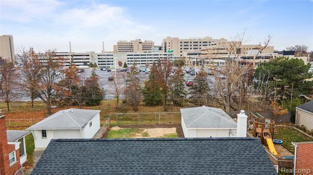 Builiding view thirty nine for 3608 , Royal Oak, MI. 48073