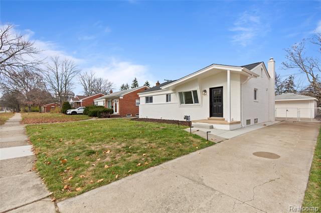 Builiding view thirty one for 3608 , Royal Oak, MI. 48073