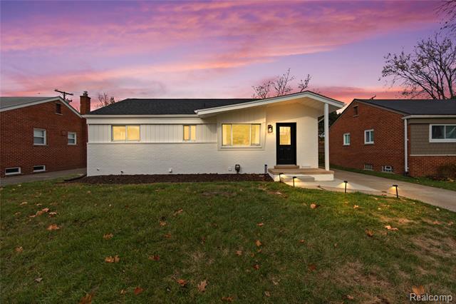 front view for 3608 Parkway Dr, Royal Oak, Mi. 48073