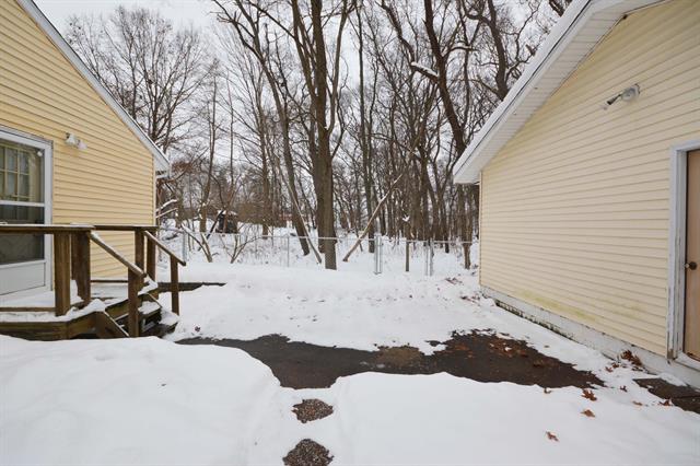 Builiding view fifteen for 9247 Oakland, Portage, MI. 49024