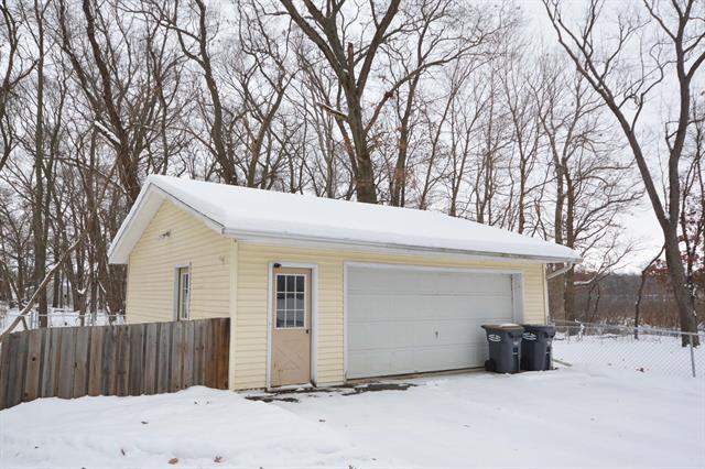 Builiding view sixteen for 9247 Oakland, Portage, MI. 49024