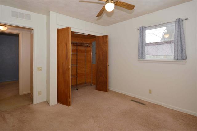 Builiding view ten for 9247 Oakland, Portage, MI. 49024