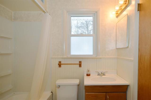 Builiding view thirteen for 9247 Oakland, Portage, MI. 49024