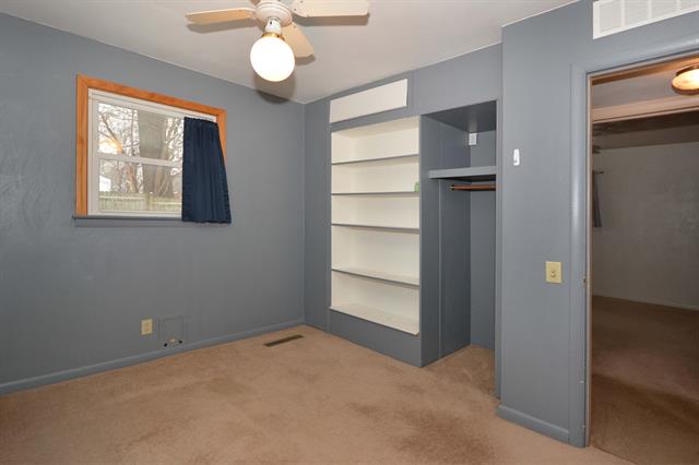 Builiding view twelve for 9247 Oakland, Portage, MI. 49024