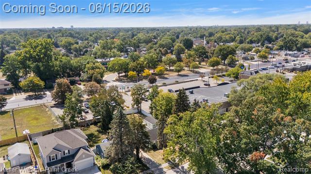 Builiding view forty one for 608 E Windemere, Royal Oak, MI. 48073