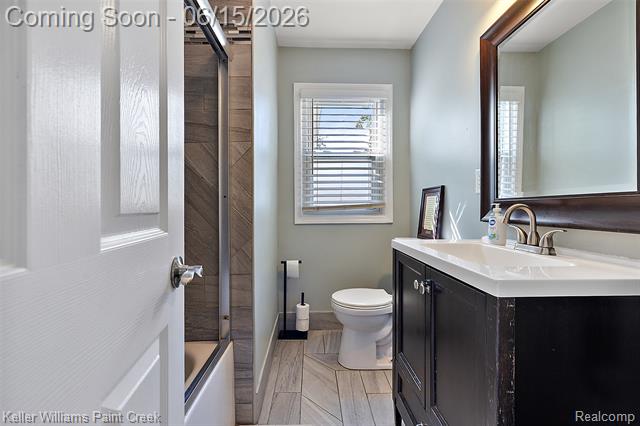 Builiding view seventeen for 608 E Windemere, Royal Oak, MI. 48073