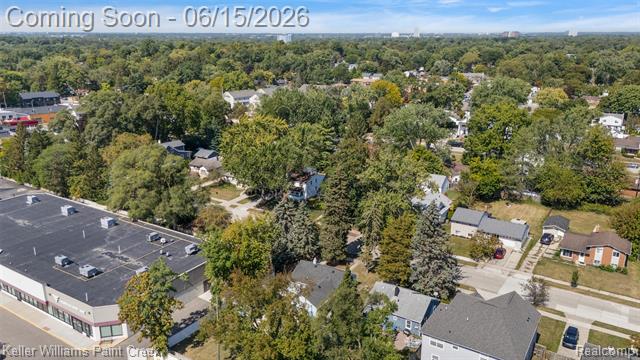 Builiding view thirty eight for 608 E Windemere, Royal Oak, MI. 48073