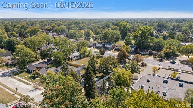 Builiding view thirty four for 608 E Windemere, Royal Oak, MI. 48073
