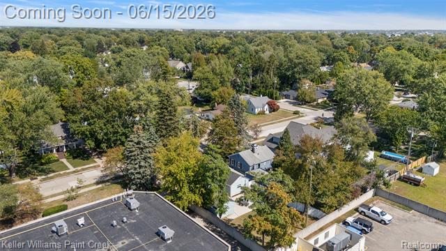 Builiding view thirty six for 608 E Windemere, Royal Oak, MI. 48073
