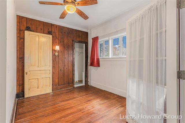 Builiding view ten for 326 Washington, Ionia, MI. 48846