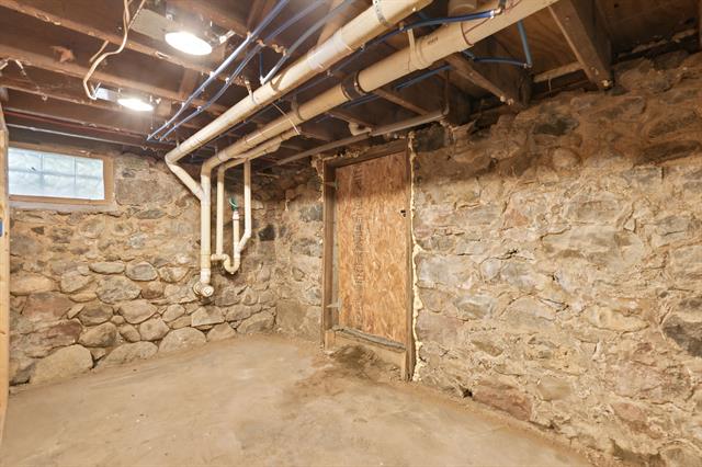 Builiding view twenty five for 1321 Colburn, Big Rapids, MI. 49307