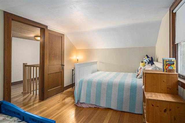 Builiding view fifteen for 131 20Th, Holland, MI. 49423