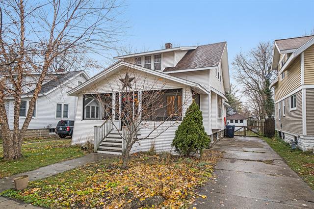 front view for 131 W 20Th Street, Holland, Mi. 49423