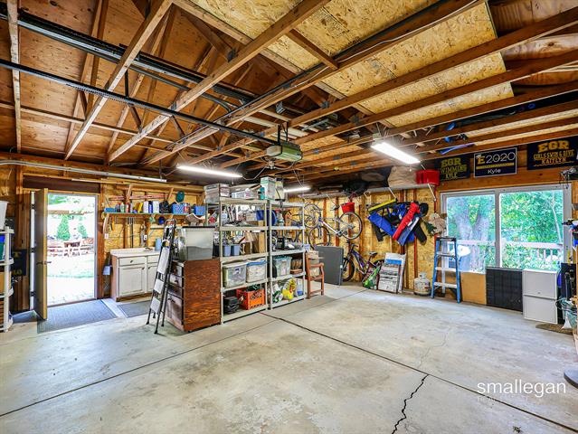 Builiding view eighty two for 2114 Tenway, Grand Rapids, MI. 49506