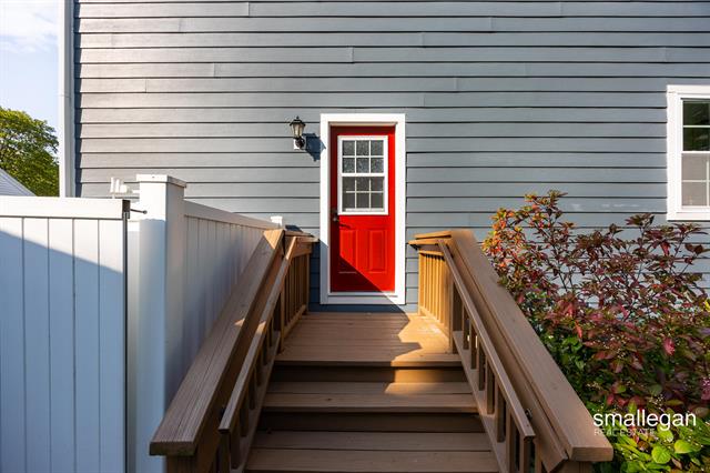 Builiding view fifty eight for 2114 Tenway, Grand Rapids, MI. 49506