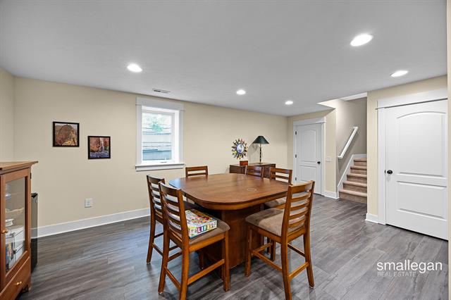 Builiding view forty four for 2114 Tenway, Grand Rapids, MI. 49506