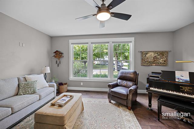 Builiding view seventeen for 2114 Tenway, Grand Rapids, MI. 49506