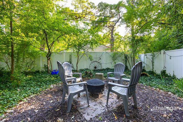 Builiding view seventy nine for 2114 Tenway, Grand Rapids, MI. 49506