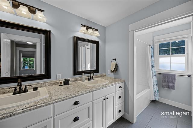 Builiding view six for 2114 Tenway, Grand Rapids, MI. 49506