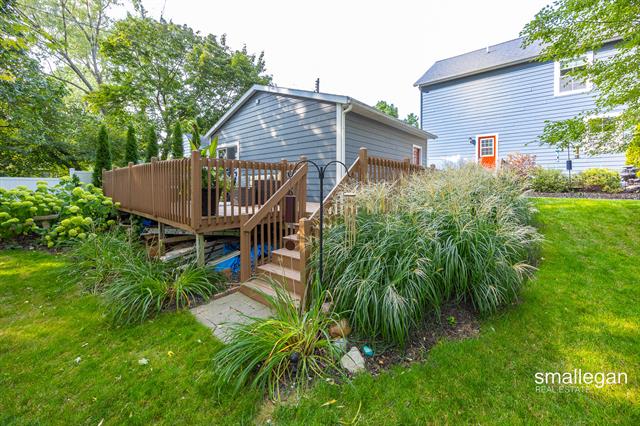 Builiding view sixty nine for 2114 Tenway, Grand Rapids, MI. 49506