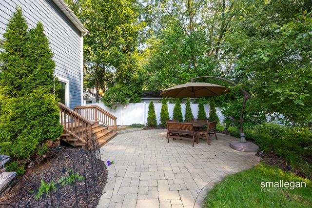 Builiding view sixty one for 2114 Tenway, Grand Rapids, MI. 49506