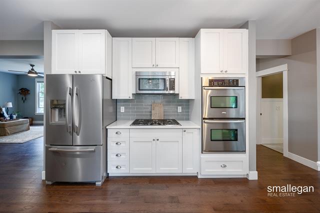 Builiding view ten for 2114 Tenway, Grand Rapids, MI. 49506