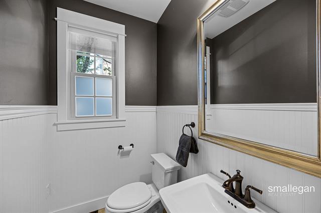 Builiding view twenty for 2114 Tenway, Grand Rapids, MI. 49506