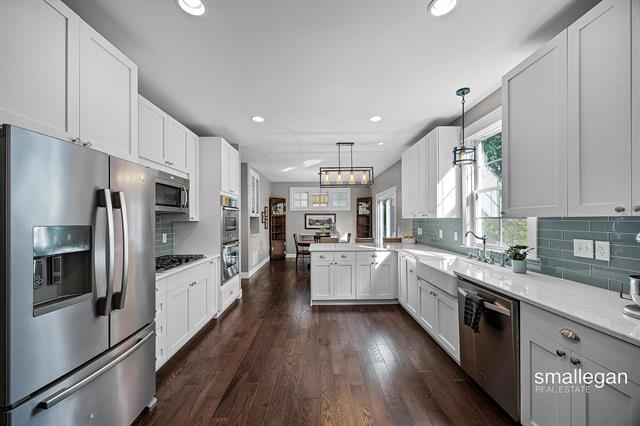 Builiding view two for 2114 Tenway, Grand Rapids, MI. 49506