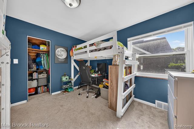 Builiding view eleven for 1124 E Windemere, Royal Oak, MI. 48073