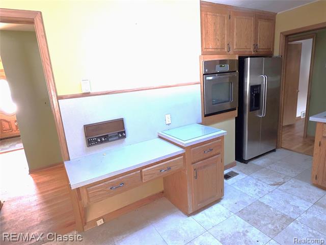 Builiding view fourteen for 618 Mount Vernon, Royal Oak, MI. 48073